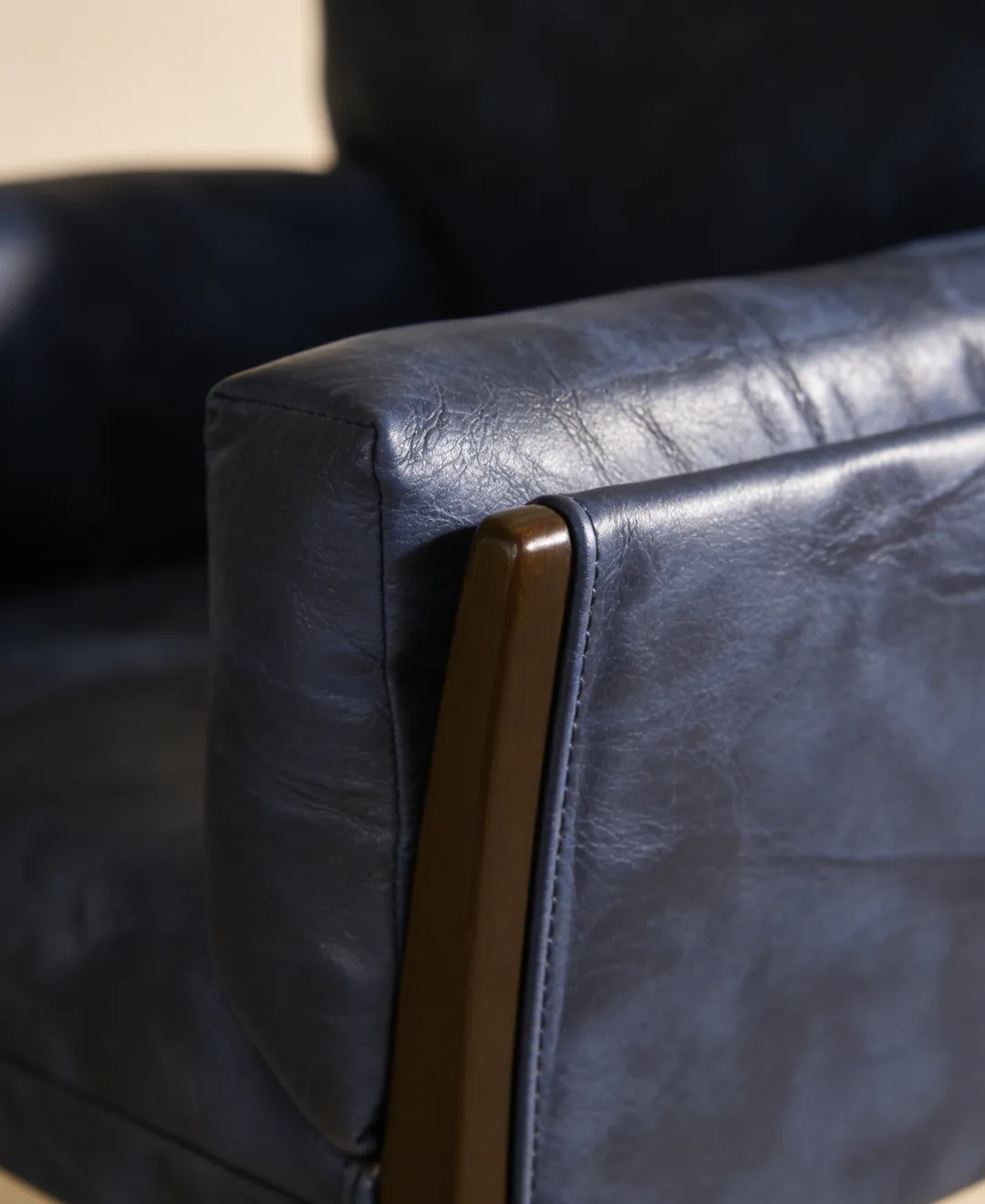 Big Easy Chair Big Easy Chair - view 3
